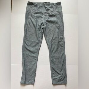 Varley Activewear Legging Capris Gray size Medium
